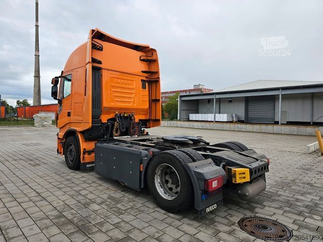 Standartinis vilkikas IVECO 460 Hi Way, Retarder, Abstandstempomat