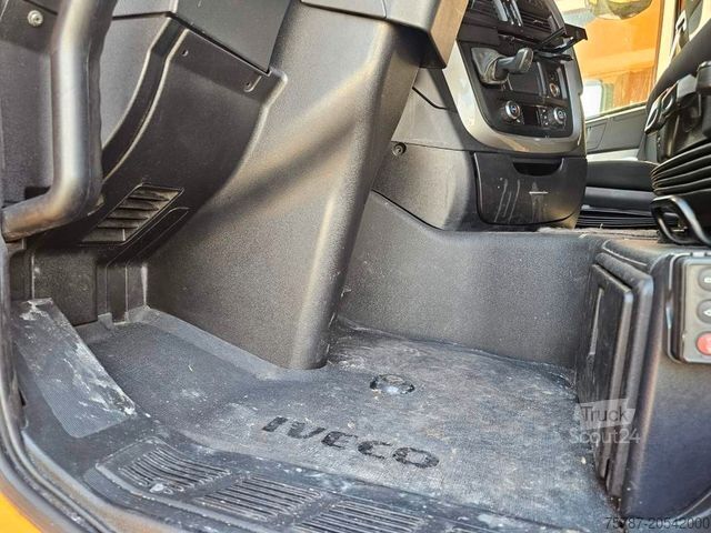 Standard trækkerunit IVECO 460 Hi Way, Retarder, Abstandstempomat, Kühlfach