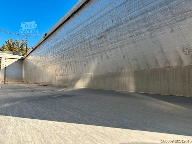 Félpótkocsi SCHMITZ CARGOBULL Gotha SKI 24