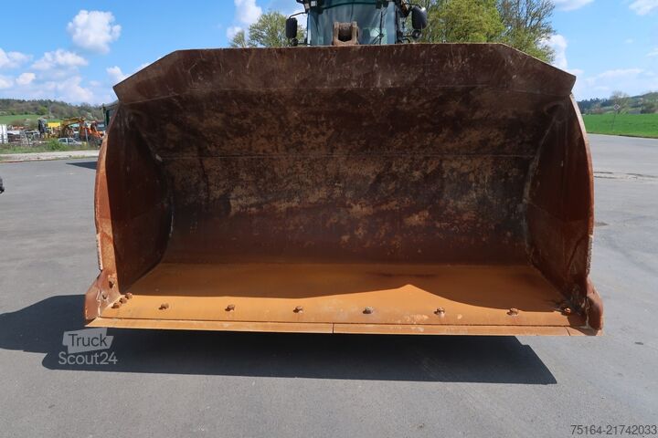 Loader Caterpillar 966 K
