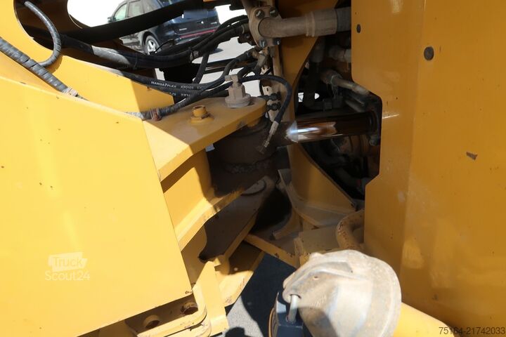 Loader Caterpillar 966 K