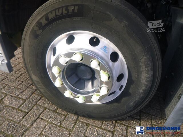 Standard tractor Volvo FM 450 4x2 Euro 6 + ADR