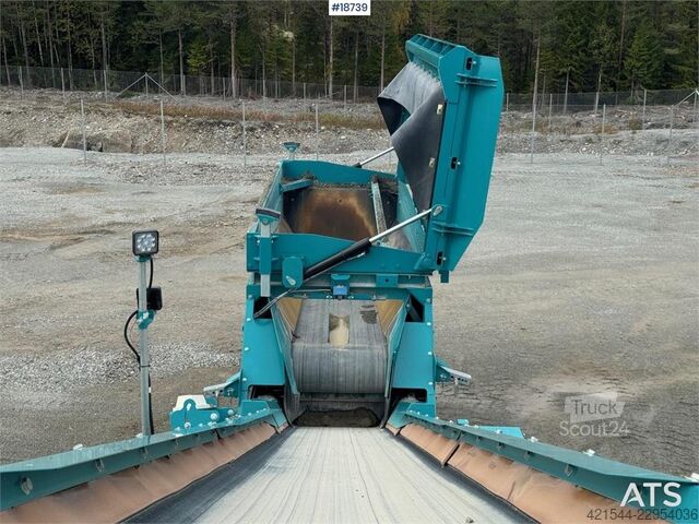  Powerscreen Chieftain 1400 Screening plant