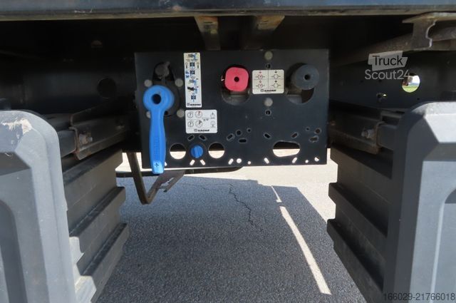 Auflieger mit Pritsche & Plane KRONE Plnenauflieger