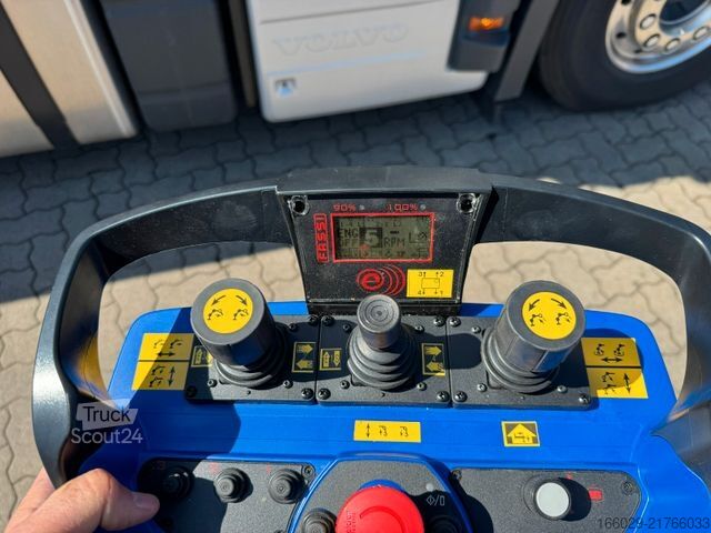 Camion per usi speciali VOLVO FH500 6x4mit Fassi F545 2.27 JIB Winde sofort