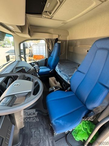 Camion per usi speciali VOLVO FH500 6x4mit Fassi F545 2.27 JIB Winde sofort