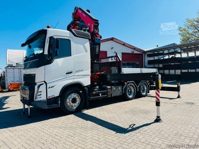 LKW mit Pritsche (offen) VOLVO FH500 6x4mit Fassi F545 2.27 JIB Winde sofort