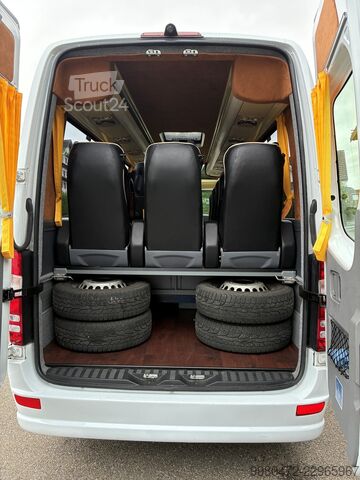 Kleinbus Mercedes-Benz Sprinter