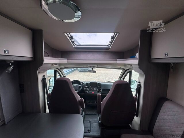 Polintegriran avtodom HOBBY Optima Ontour