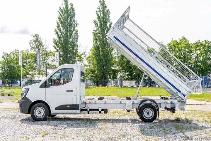 Kravas mikroautobuss ar pašizgāzēju RENAULT Master Kipper + Laubgitter