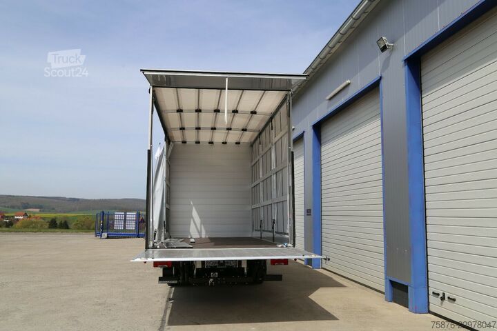 Gardinsidet varebil IVECO Daily 70C21A8/P Planenaufbau 550x248x280 cm LBW