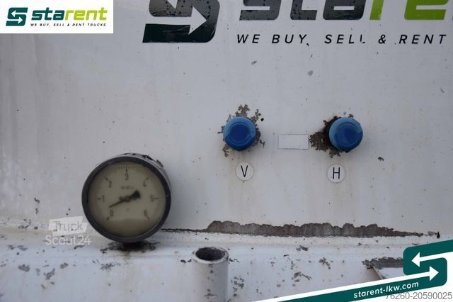 Siloauflieger SPITZER Silo 39.000 Liter 1 Kammer Bodenentleerer Alu