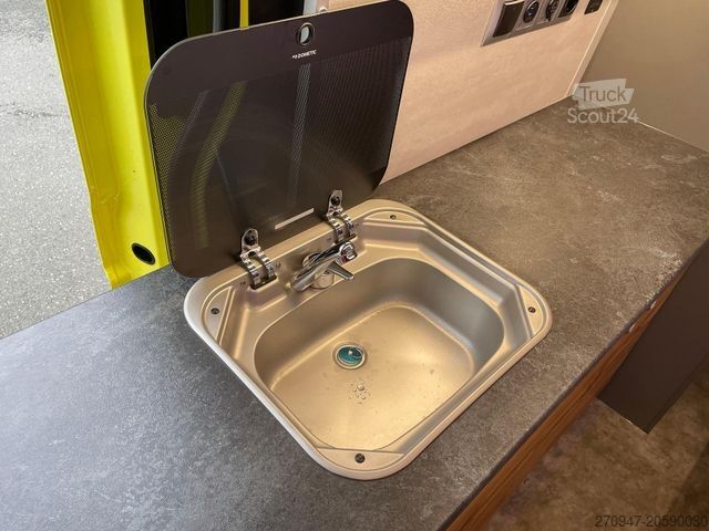 Slēgtais furgons MAN TGE 3.180 L3H2 BF4 BEGLEITFAHRZEUG STANDHZ ACC