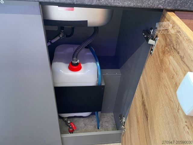 Furgon blaszak MAN TGE 3.180 L3H2 BF4 BEGLEITFAHRZEUG STANDHZ ACC