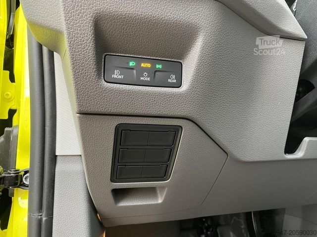 Furgoneta MAN TGE 3.180 L3H2 BF4 BEGLEITFAHRZEUG STANDHZ ACC