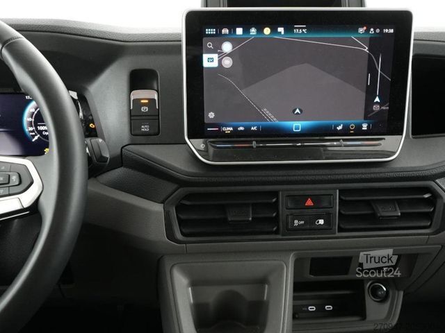 Furgoneta de caja alta VOLKSWAGEN Crafter Kasten 35 L3H3 NAVI KLIMA DAB PDC