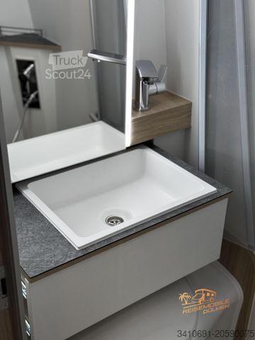 Autorulotă Yucon Microliner 7.0 GD 4.1 t 4x4 K-Peak Markise