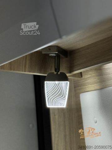 Autorulotă Yucon Microliner 7.0 GD 4.1 t 4x4 K-Peak Markise