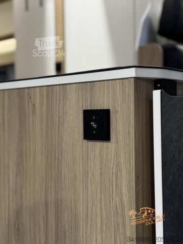 Autorulotă Yucon Microliner 7.0 GD 4.1 t 4x4 K-Peak Markise