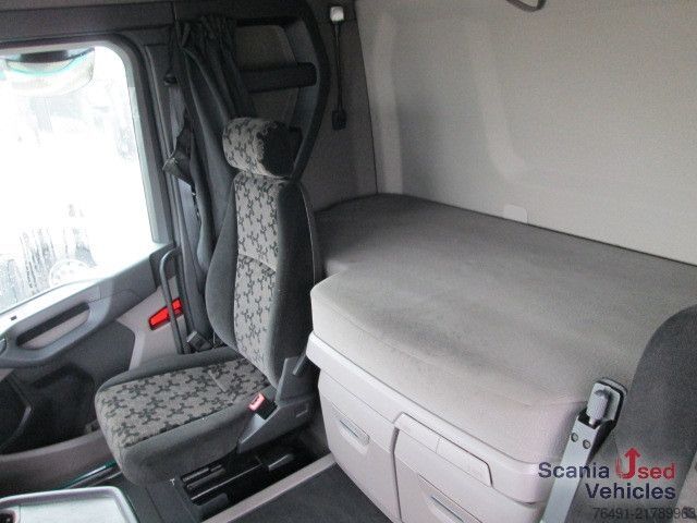 Standard nyergesvontató Scania R 450 A4x2NA / Navi / Standklima / Retarder