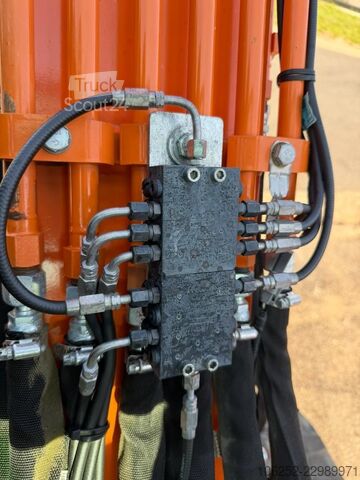 DOOSAN DX 50 Z-7 5.4T - *FULL HYDR - *CENTRAL GREASING* - *HYDR QUICKHITCH - 3 BUCKETS / LÖFFELN - * DOOSAN DX 50 Z-7 5.4T - *FULL HYDR - *CENTRAL GREASING...