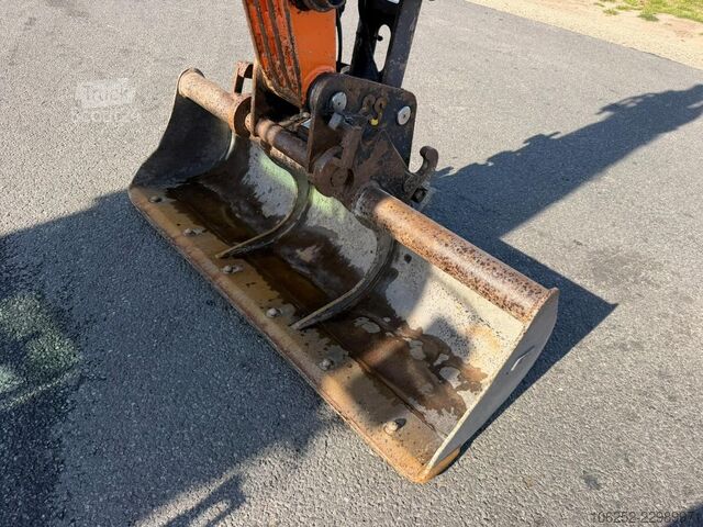 DOOSAN DX 50 Z-7 5.4T - *FULL HYDR - *CENTRAL GREASING* - *HYDR QUICKHITCH - 3 BUCKETS / LÖFFELN - * DOOSAN DX 50 Z-7 5.4T - *FULL HYDR - *CENTRAL GREASING...