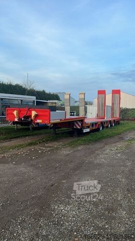 Polpriklopnik z nizko nakladalno ploščadjo KÄSSBOHRER KSLA RJ Mega Jumbo Tieflader tele Wie Neu