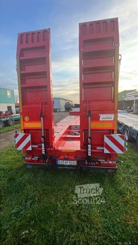 Polpriklopnik z nizko nakladalno ploščadjo KÄSSBOHRER KSLA RJ Mega Jumbo Tieflader tele Wie Neu