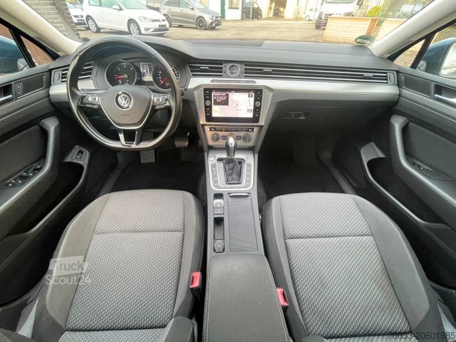 Minibus VOLKSWAGEN Passat Variant 110kw TDI DSG * Navi * Klimaauto.
