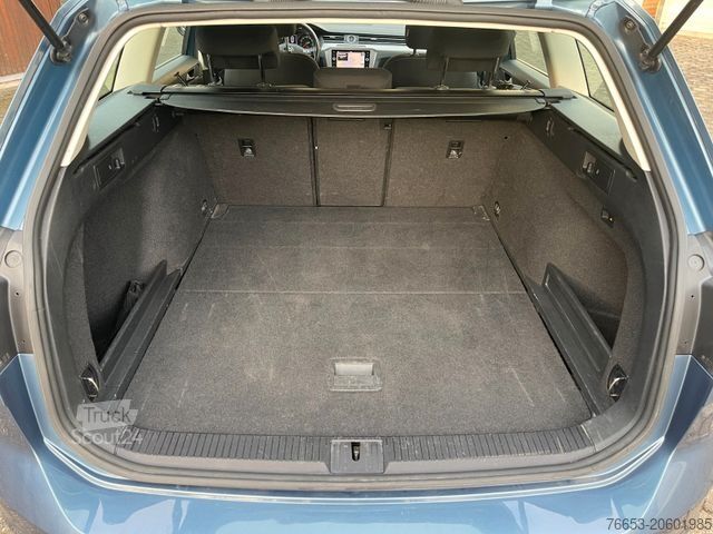 Minibus VOLKSWAGEN Passat Variant 110kw TDI DSG * Navi * Klimaauto.