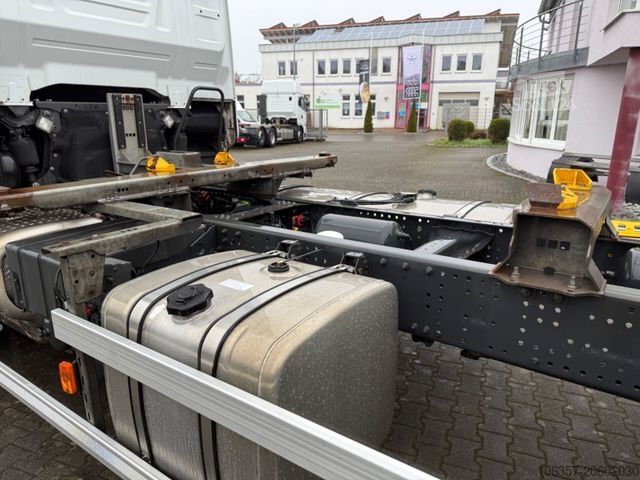 Lastbil med utbytbar kaross IVECO S-WAY AS260S49Y/FP CM SDG BDF Retarder