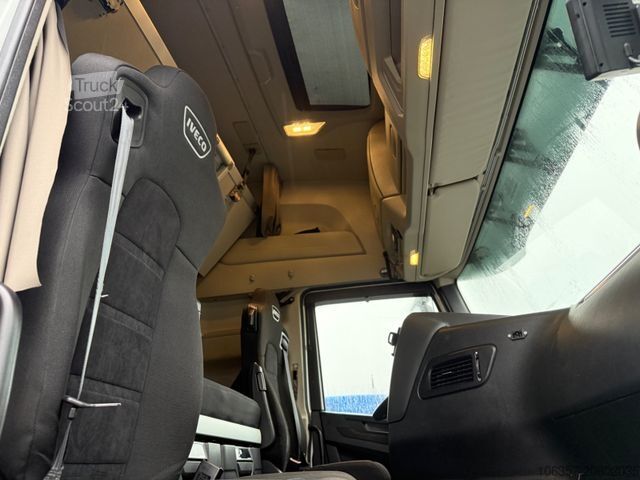 Samochód z wymienną zabudową IVECO S-WAY AS260S49Y/FP CM SDG BDF Retarder