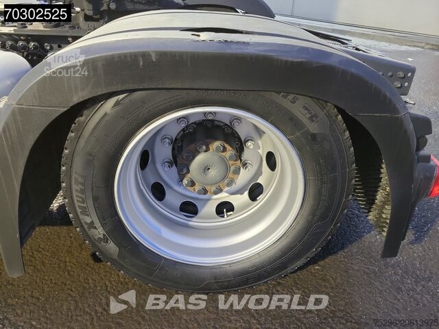 Volumetrekker Mercedes Actros 1845 4X2 GigaSpace Mega Retarder 2xTanks...