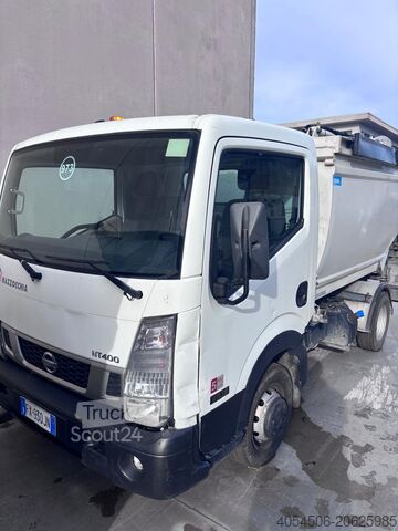 Compactador Nissan Cabstar