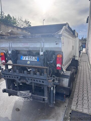 Compactador Nissan Cabstar