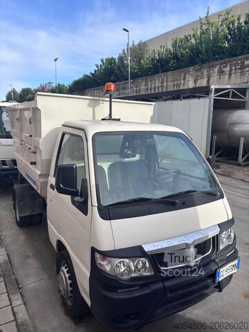Compactador Piaggio Porter