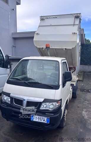 Compactador Piaggio Porter