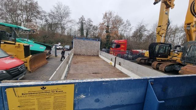 Vrachtauto met open laadbak MERCEDES-BENZ Mercedes Benz Axor 1833 L