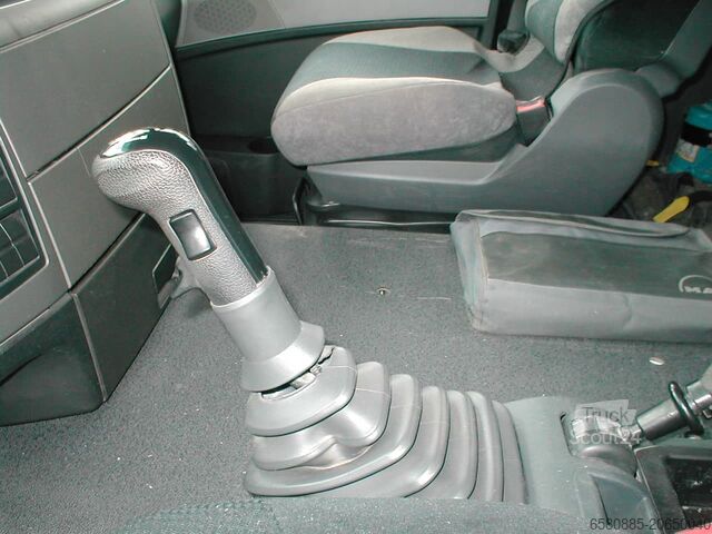 Camião basculante de três vias MAN 26.480 - 6X4 - Schwarzmüller 3 Seiten