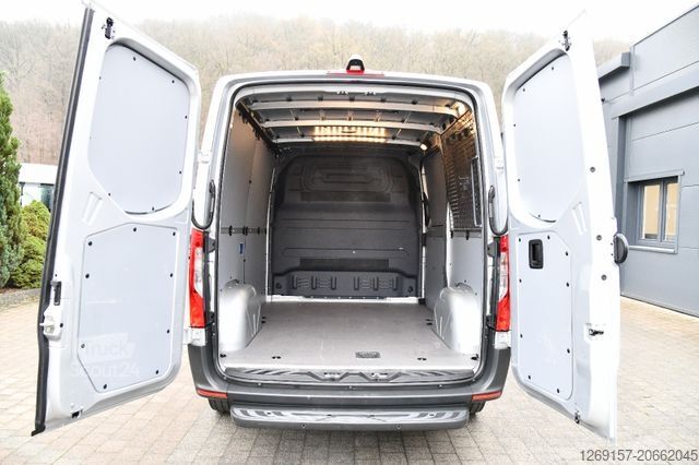 Varebil MERCEDES-BENZ Sprinter 314CDI Kasten L1H1 Schwingsitz Kurz A/C