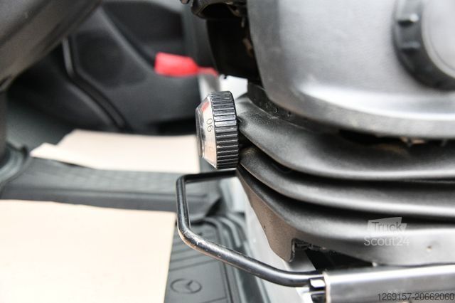 Tipper varebil MERCEDES-BENZ Sprinter 316CDI Dreiseitenkipper AHK 3,5t RWD AC