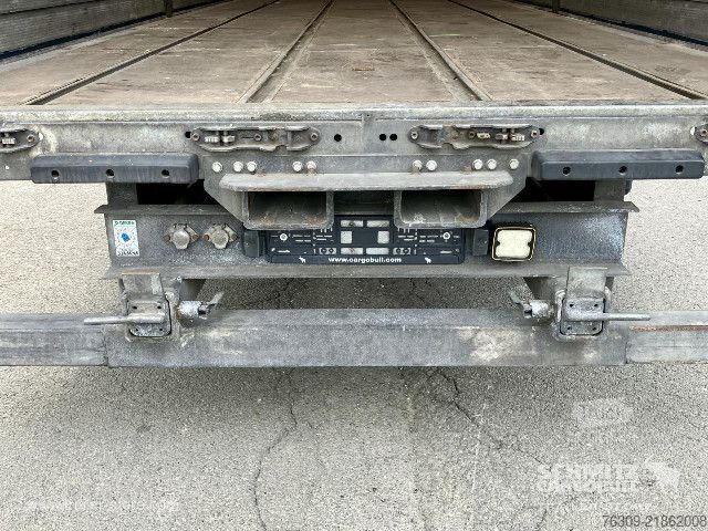 Otvorený náves s plachtou Schmitz Cargobull Curtainsider Mega Staplerhalterung Getränke