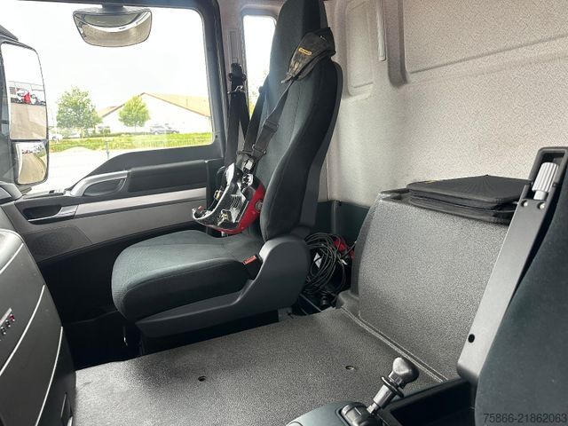 Кран, монтиран на камион MAN 26.480 TGS BLL 6x2 Palfinger PK 34.002 SH FlyJib