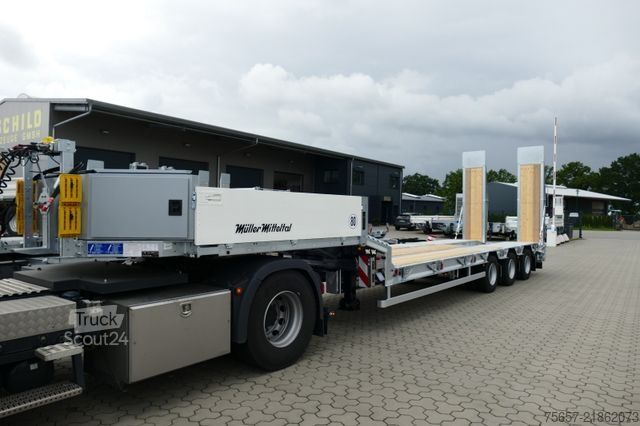 Lavbygd semitrailer MÜLLER-MITTELTAL 3- achs Sattel.-Luft-Lenk,hydr. Rampe mit Gummi
