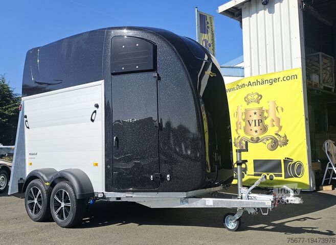 Přívěs pro koně Humbaur Pegasus 2,4T