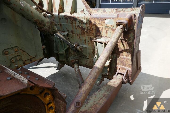 Buldozer Caterpillar D7F Ex-army