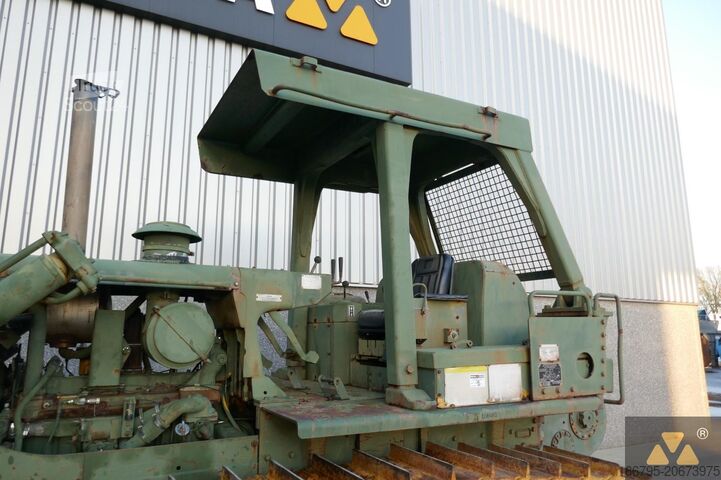 Puskutraktori Caterpillar D7G Ex-army