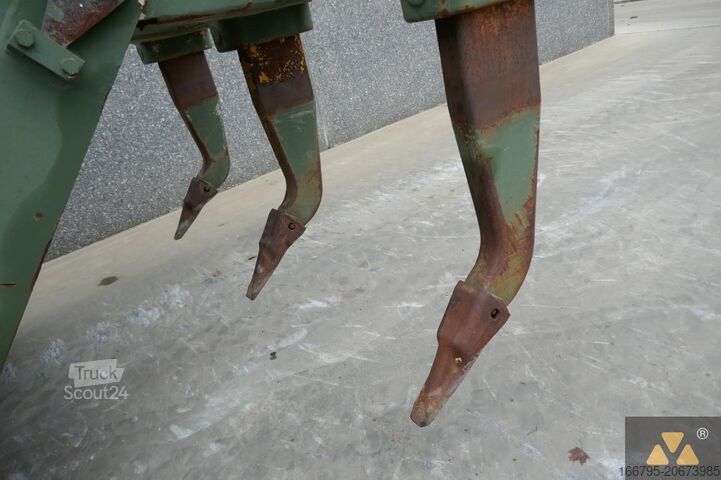 Puskutraktori Caterpillar D7G Ex-army