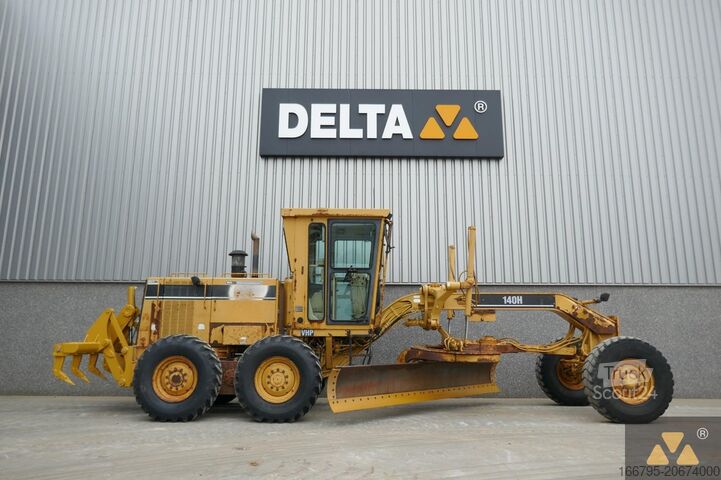 Grader Caterpillar 140H