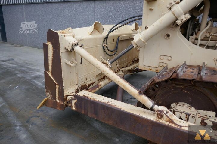 Puskutraktori Caterpillar D7G Ex-army